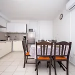 Suzana Apartment *